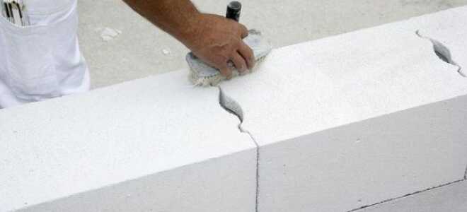 Как правильно шпаклевать стены из газобетона