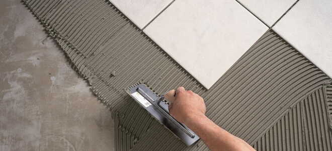 Можно ли класть плитку на шпаклевку и как делать это правильно