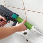 акриловый и силиконовый герметики устойчивы к влажности