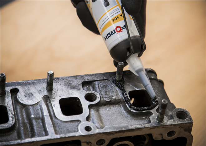 Как пользоваться герметиком-прокладкой?