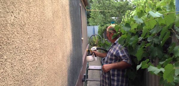 Использование краскопульта для покраски