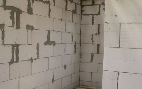 Стены из газобетона