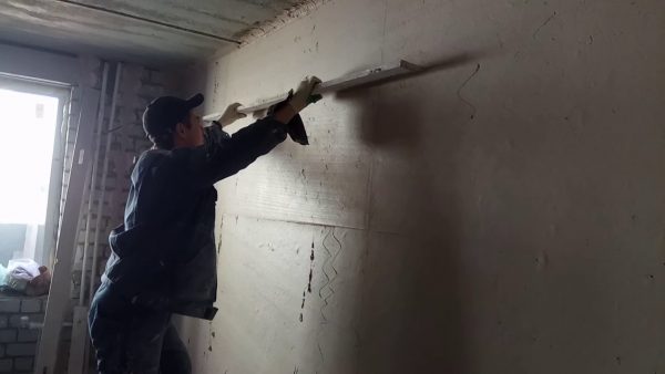Подрезка штукатурки