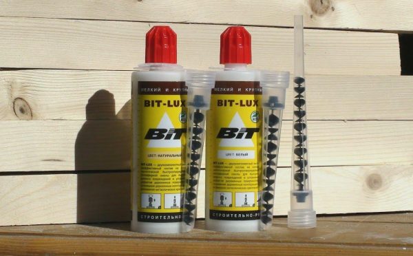 Ремонтный состав по дереву БИТ Люкс