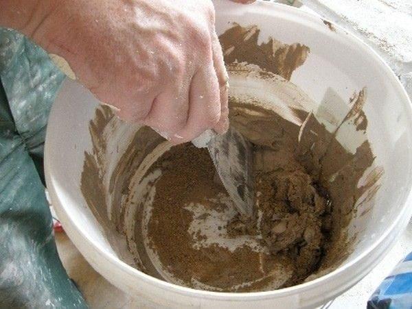 Самодельная шпаклевочная смесь из опилок и нитролака