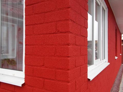 Простота нанесения фасадной краски для кирпичных стен не требует специальных навыков или дорогих инструментов, поэтому очень легко обновить стены дома самостоятельно